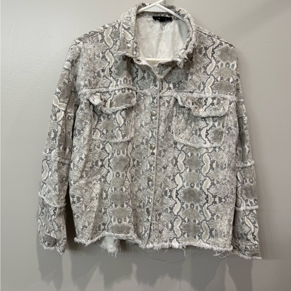 Snakeskin Patterned Women's Jacket - S/M - Picture 1 of 4